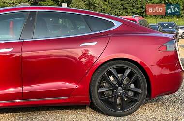 Лифтбек Tesla Model S 2019 в 