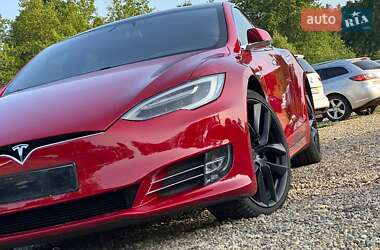 Лифтбек Tesla Model S 2019 в 