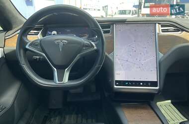 Лифтбек Tesla Model S 2017 в 