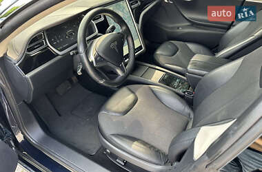 Ліфтбек Tesla Model S 2014 в 