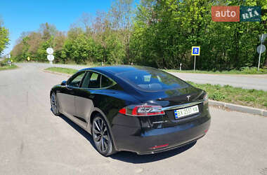 Лифтбек Tesla Model S 2017 в 