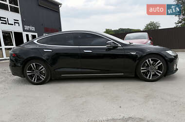 Лифтбек Tesla Model S 2013 в 