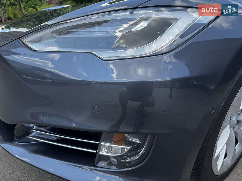 Лифтбек Tesla Model S 2016 в Одессе