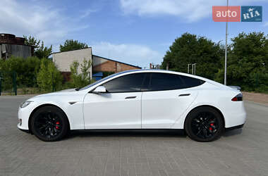 Ліфтбек Tesla Model S 2014 в 