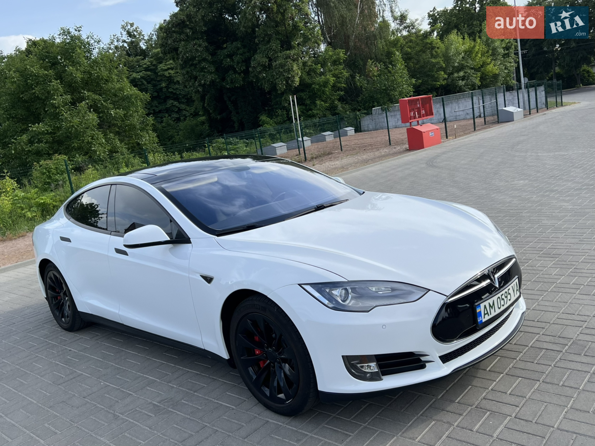 2014 Tesla Model S - мініатюра 8