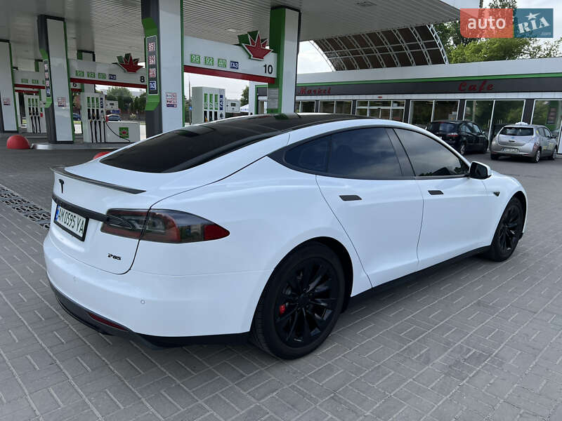Ліфтбек Tesla Model S 2014 в Житомирі
