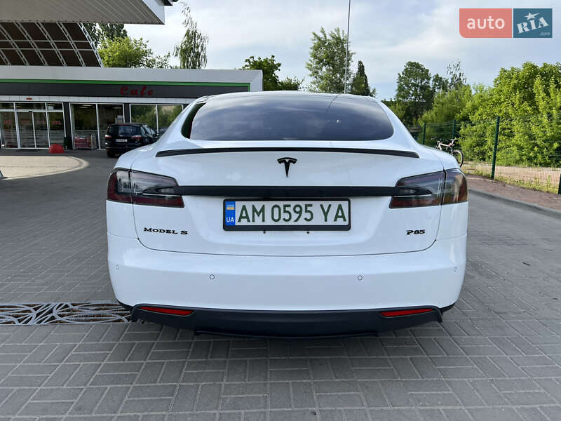 Ліфтбек Tesla Model S 2014 в Житомирі
