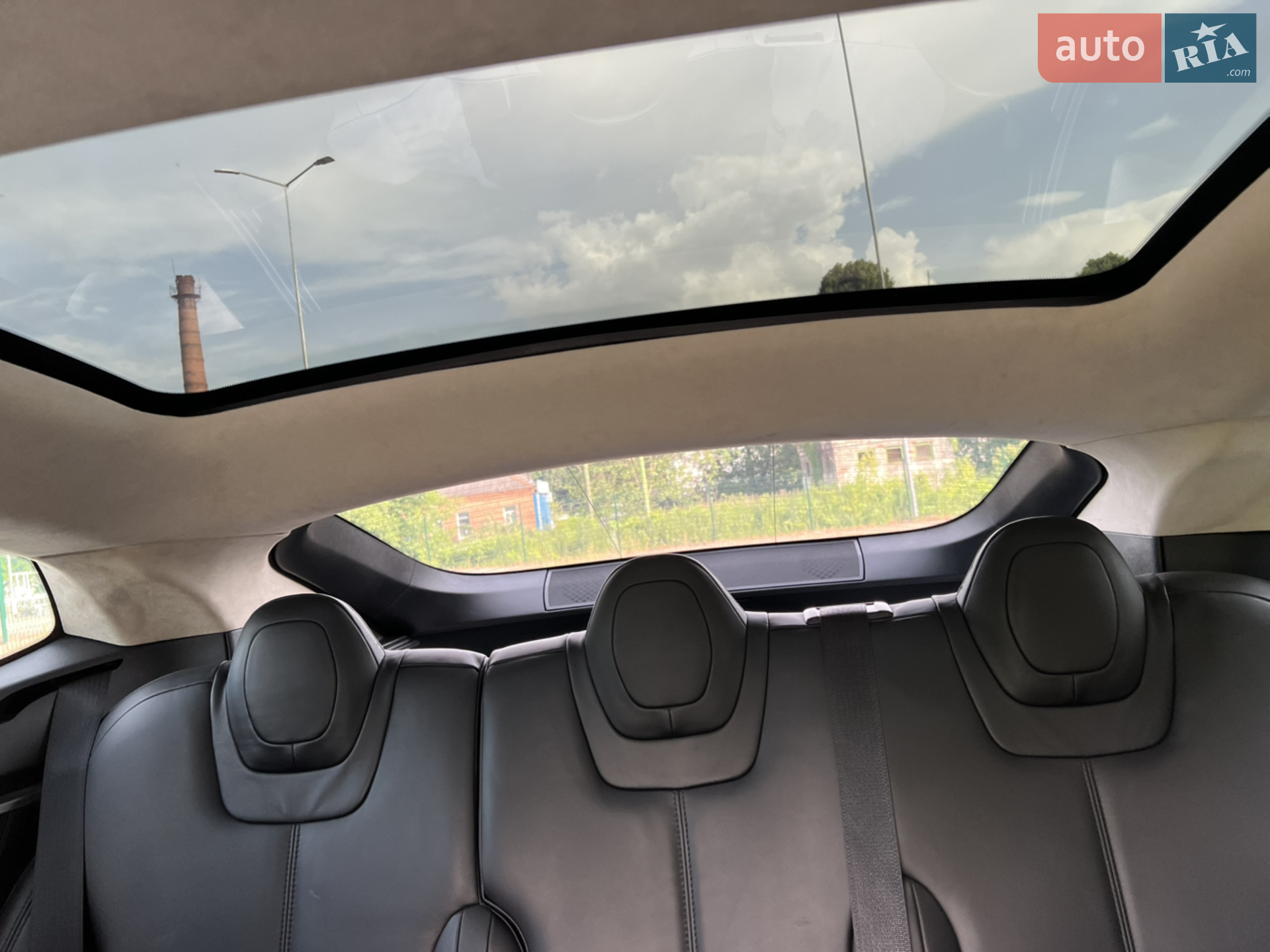 2014 Tesla Model S - мініатюра 39