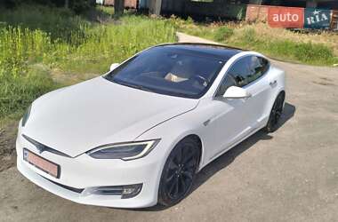 Ліфтбек Tesla Model S 2016 в 