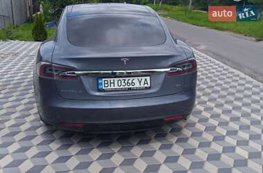 Лифтбек Tesla Model S 2013 в 