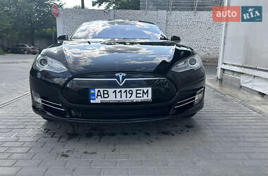Лифтбек Tesla Model S 2013 в 