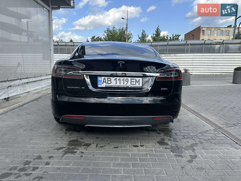 Лифтбек Tesla Model S 2013 в Виннице