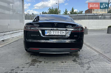 Лифтбек Tesla Model S 2013 в 