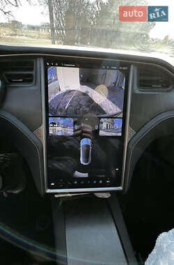 Лифтбек Tesla Model S 2020 в 