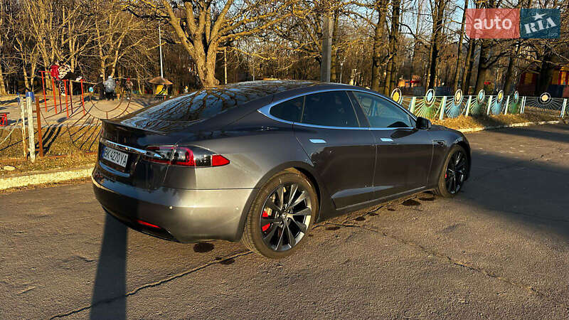 Ліфтбек Tesla Model S 2020 в Рівному