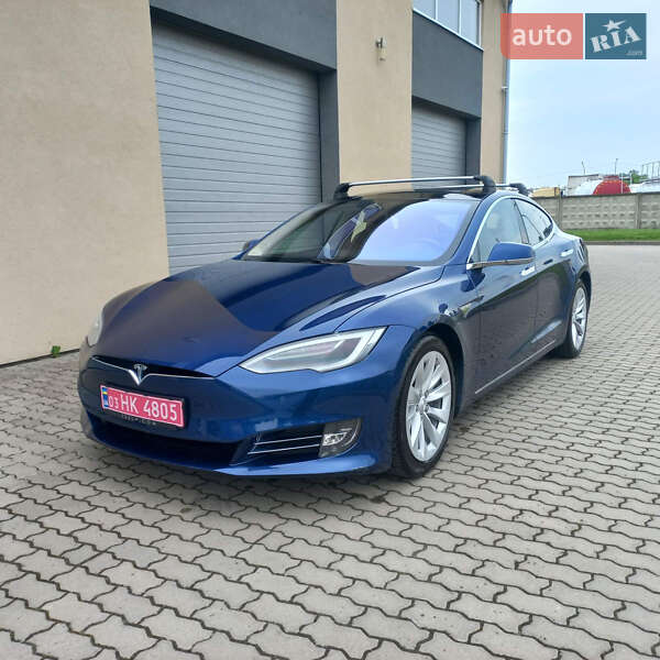 Tesla Model S 2016