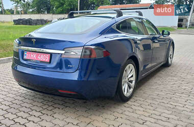 Лифтбек Tesla Model S 2016 в 