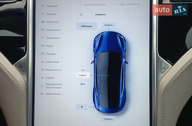 Лифтбек Tesla Model S 2016 в 