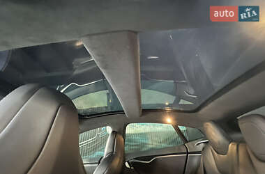 Лифтбек Tesla Model S 2018 в 