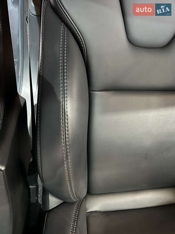 Ліфтбек Tesla Model S 2018 в Самборі