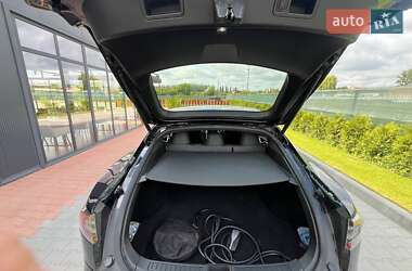 Лифтбек Tesla Model S 2015 в 