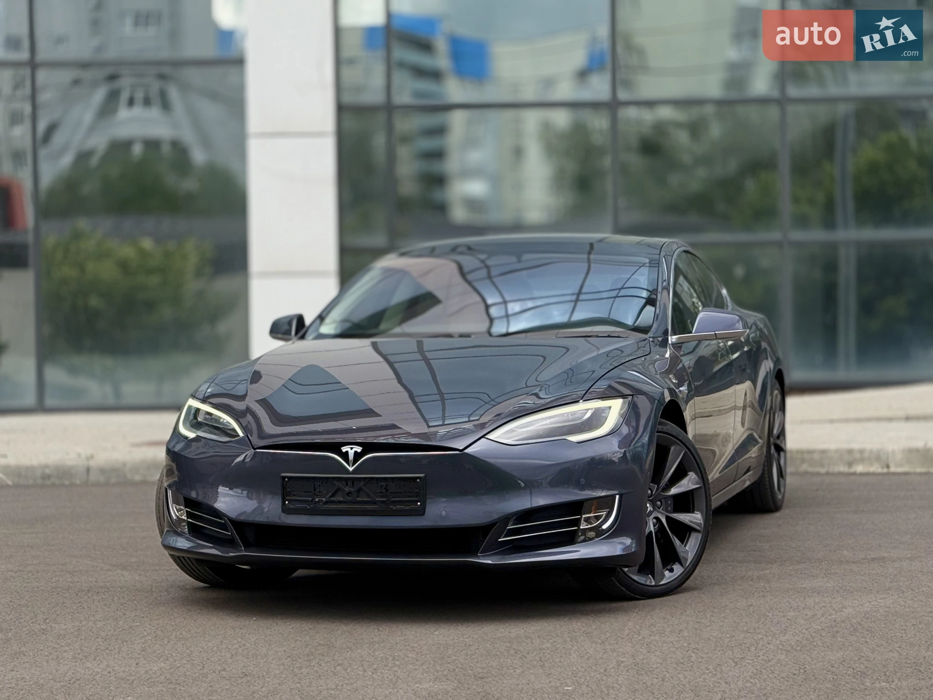 2018 Tesla Model S - фото 1
