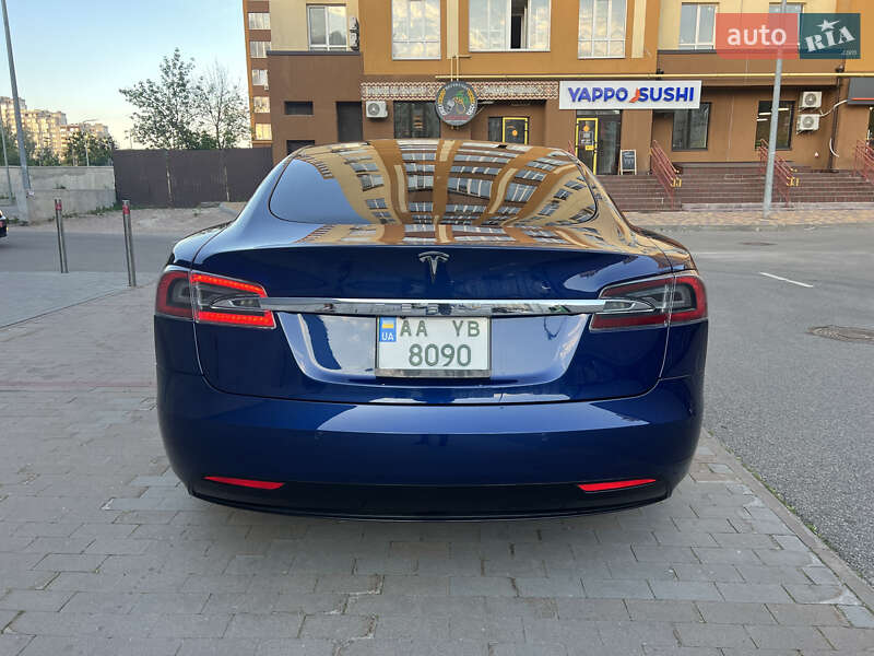Лифтбек Tesla Model S 2017 в Киеве фото 6 Лифтбек Tesla Model S 2017 в Киеве