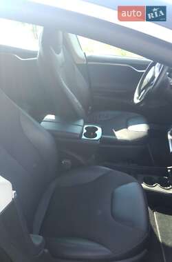 Лифтбек Tesla Model S 2014 в 