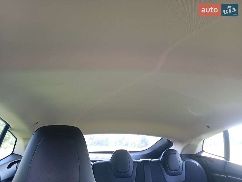 Лифтбек Tesla Model S 2014 в Ивано-Франковске