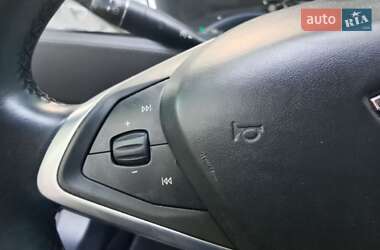 Лифтбек Tesla Model S 2014 в 
