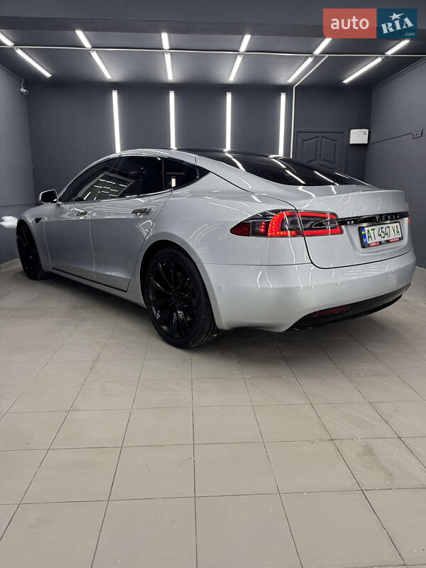 Лифтбек Tesla Model S 2017 в Коломые фото 8 Лифтбек Tesla Model S 2017 в Коломые