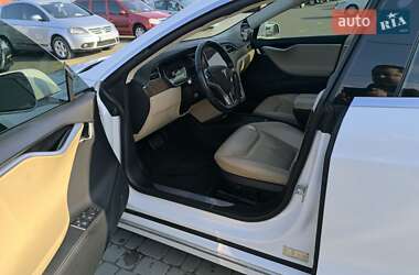 Лифтбек Tesla Model S 2017 в 