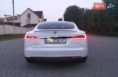 Лифтбек Tesla Model S 2015 в 