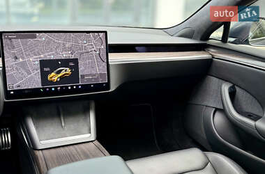 Лифтбек Tesla Model S 2022 в 