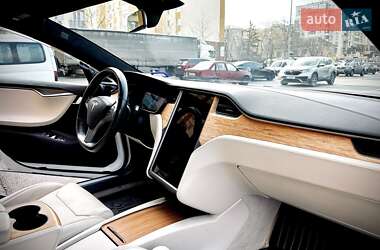 Ліфтбек Tesla Model S 2019 в 