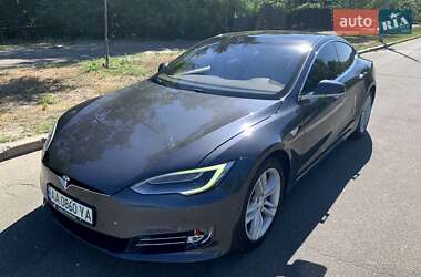 Лифтбек Tesla Model S 2016 в 