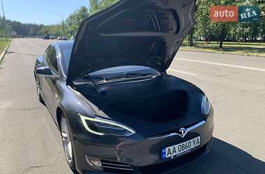 Лифтбек Tesla Model S 2016 в 