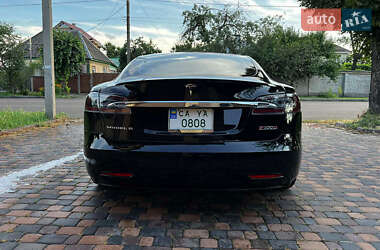 Лифтбек Tesla Model S 2019 в 