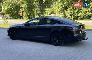 Лифтбек Tesla Model S 2019 в 