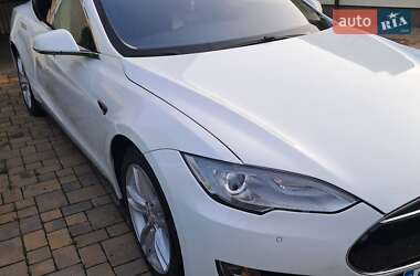 Ліфтбек Tesla Model S 2014 в Вінниці