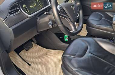 Лифтбек Tesla Model S 2014 в Виннице