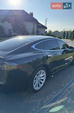 Лифтбек Tesla Model S 2016 в 