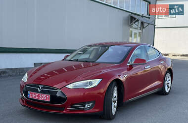 Ліфтбек Tesla Model S 2014 в Вінниці