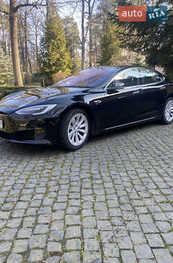 Лифтбек Tesla Model S 2017 в 