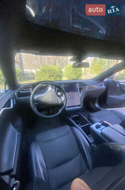 Лифтбек Tesla Model S 2017 в 