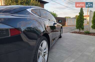 Лифтбек Tesla Model S 2013 в Днепре