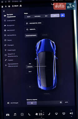 Лифтбек Tesla Model S 2015 в 