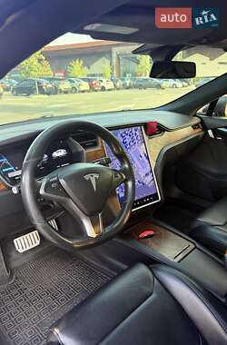 Лифтбек Tesla Model S 2019 в 