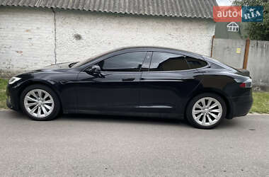 Лифтбек Tesla Model S 2016 в 
