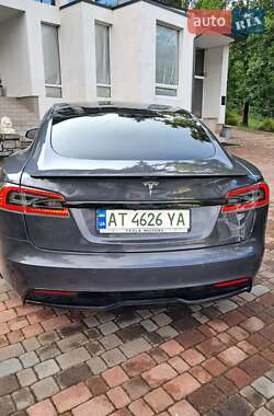 Лифтбек Tesla Model S 2021 в 